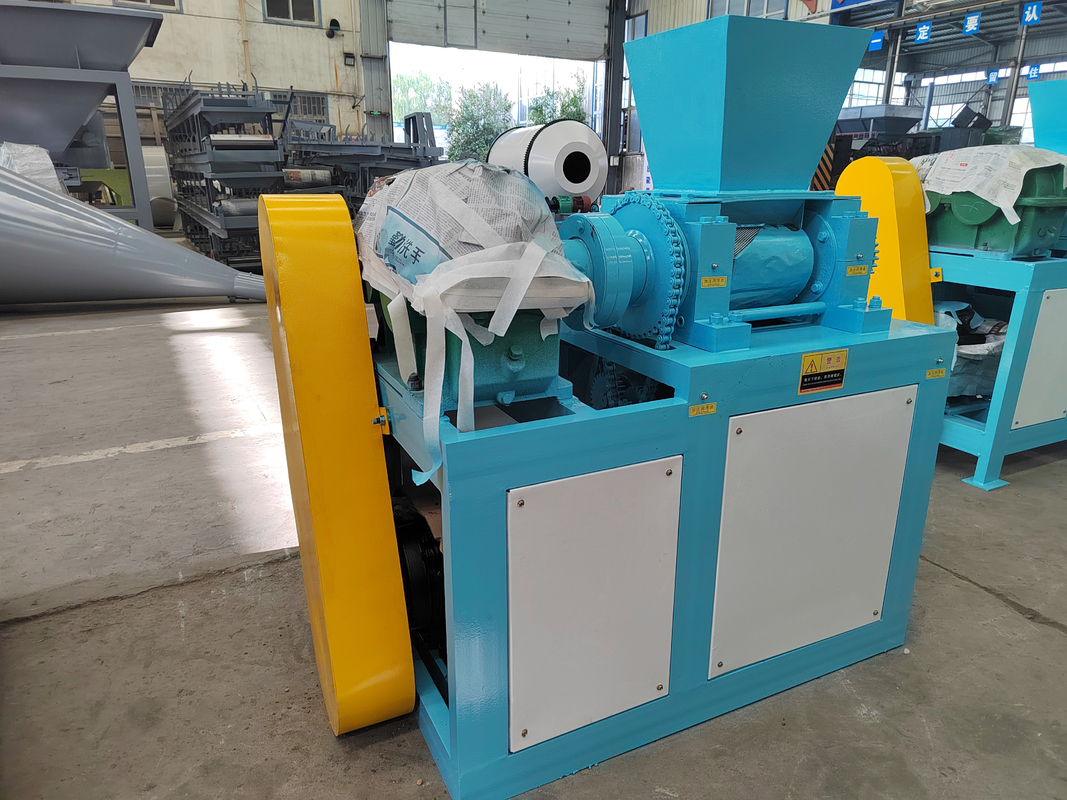 Ukuran pakan 0,5 mm Granulator pupuk senyawa untuk pupuk dan butiran berbentuk oval
