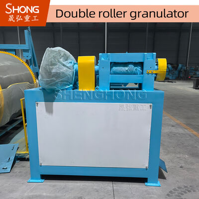 Carbon Steel 22KW Double Roller Granulator untuk Produksi Pupuk Tingkat Granulasi Tinggi