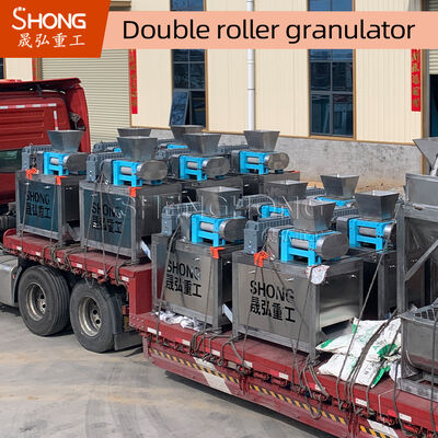 Mesin Granulator Pupuk Rol Ganda dengan Kapasitas 1-4 t/jam dan Bahan Baja Karbon untuk Produksi Pupuk Majemuk Kelembaban 2%-5%