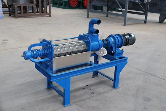 Baja Karbon Kotoran Unggas Pemisah Cairan Padat 3t / H 7kw